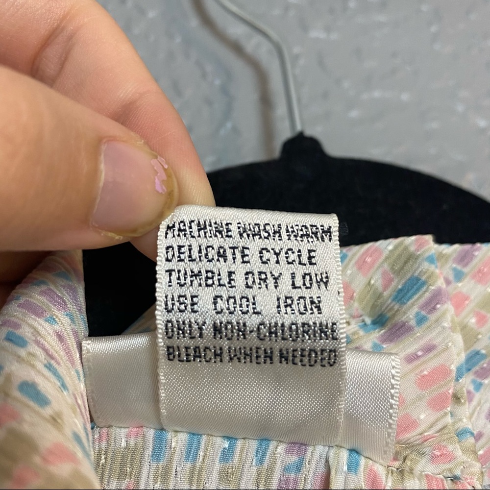 VINTAGE NICOLA PASTEL HIGH NECK TOP {10} - Picture 8 of 8